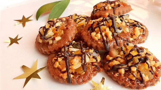 Homemade florentín cookies