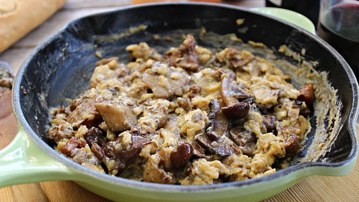 Fried mushrooms in pan